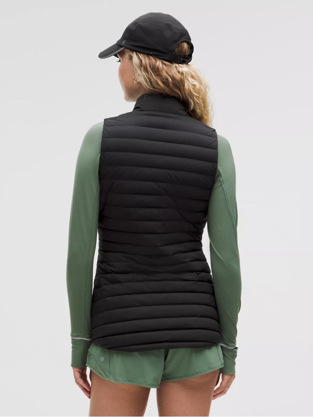 Lululemon size 6 Pack it Down Vest - Black - Windproof Waterproof 700-fill-power - Picture 2 of 16